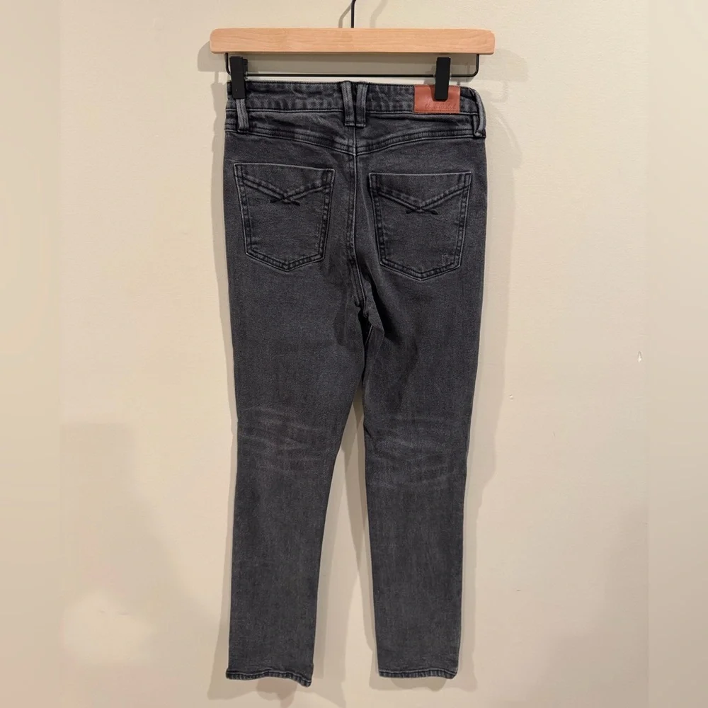 Women’s Unpublished‎ WILLA High-Rise Mom Fit Straight Leg in Riot Black size 24
